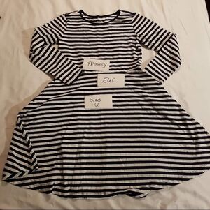 Primary girls size 12 navy & white stripes dress, has pockets